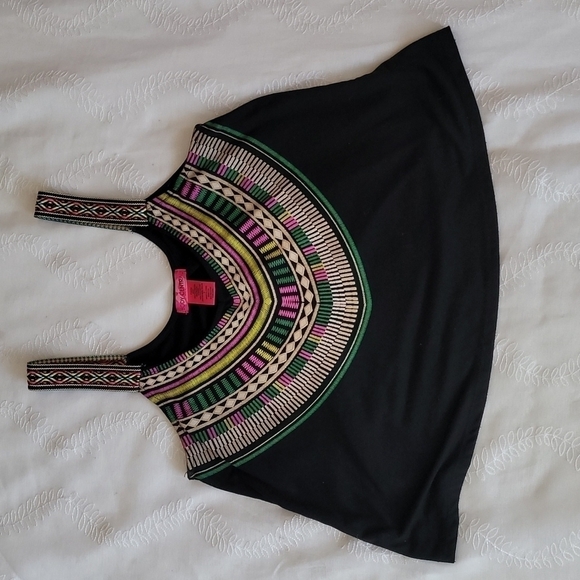 Body Central Aztec Design Crop Workout Top Size Small - Picture 1 of 5